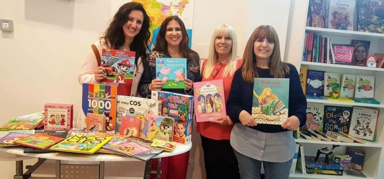 Biblioteca Infantil i Juvenil d´ICC Biblioteca Infantil i Juvenil d´ICC