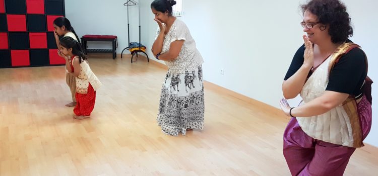 Ensayo Bharatanatyam – Día de la Independencia (Nritya Dhwani). Ensayo Bharatanatyam – Día de la Independencia (Nritya Dhwani).