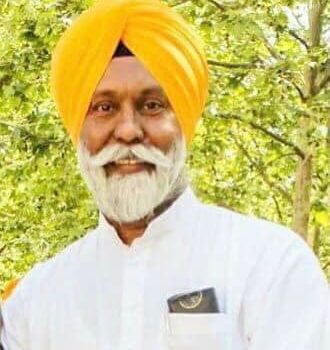Donación de alimentos del Sr. Paramjeet Singh Pathankot Donación de alimentos del Sr. Paramjeet Singh Pathankot